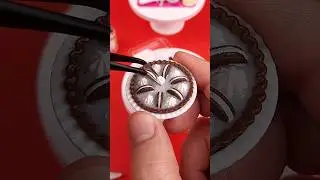 Making the Oreo Pie by Mini Verse Series 2 Diner! 