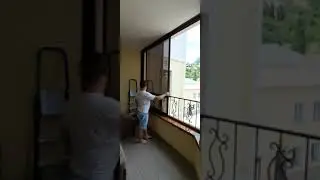 Остекление раздвижного балкона в Ялте
