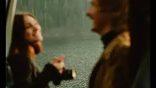Şimdi dönsen ne olur? şimdi sevsen ne olur.