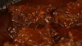 Recipe for pork neck in a fantastic Asian sauce. So simple and yet delicious