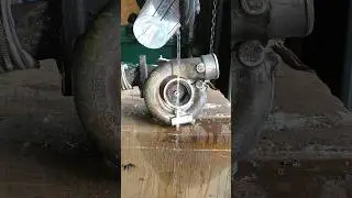 pour water into a running turbine - what happens #shorts