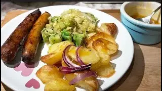Pork Sausages with Honey Mustard Dressing