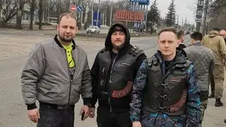 #своихнебросаем