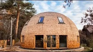 Купольный дом стратодезического типа.