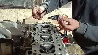 Lapping valves. Lapping valves with your own hands. Lapping valves with a screwdriver. Lapping wi...