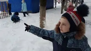 А у нас зима, а у нас снег...
