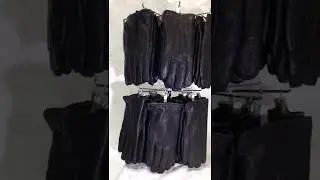 Стойка на 2 яруса с мужскими кожаными перчатками