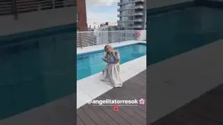 Angela Torres haciendo fotos