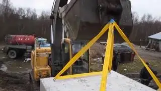 разгрузка бетонной плиты под основание станции