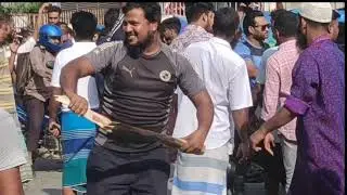 রাস্তায় রাস্তায় আওয়ামিলীগের অস্তিত্ব সংকট এবং আনন্দ মিছিল।