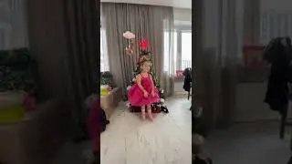 31 12 2021 Вероника рассказывает стих