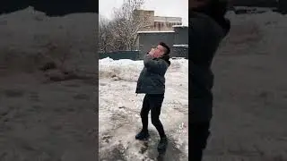А4 Кобяков / Первый рабочий день на работе никого