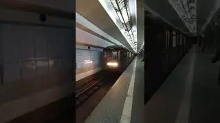 81-718 train 