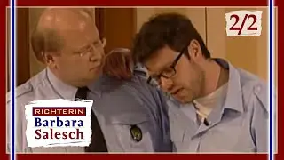 Kranker Frauenmörder! Polizist auf Toilette zusammengeschlagen! | Richterin Barbara Salesch | SAT.1