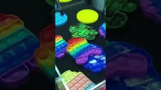 Among Us Pop It Claw Machine!!