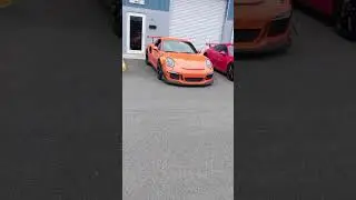 McLaren vs Porsche Gang