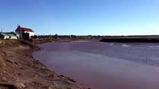 Tidal Bore at Moncton's Petitcodiac River, 27.09.2015