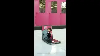 Galaxy Z Flip4: Selfie rảnh tay ra ngay dáng chuẩn | Samsung