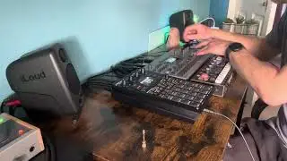 Ambient beeps, crackle and pops - octatrack, SP404mk2 and chompi ambient jam