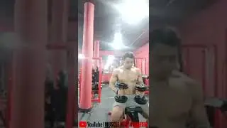 Ganteng Kekar Berotot Sixpack Gym Keringetan