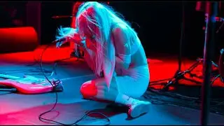 rosemary loves a blackberry — a song for Teo's animals  / live by phone camera