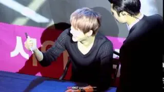 151113 잠실 팬사인회 XIA 준수 ジュンス - 하트 날리는 쥰쮸