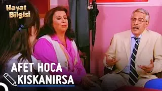 Afet Hoca Tekin Hoca'yı Kıskanıyor | Hayat Bilgisi 20. Bölüm