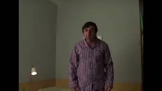Что ты на меня кричишь? Я здесь живу!