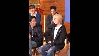 Dino and seungkwan never ending gift fight🎁.. 