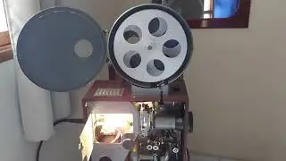 Projetor 35mm Portatil, Marca Jing Gang Shan,modelo 103 A