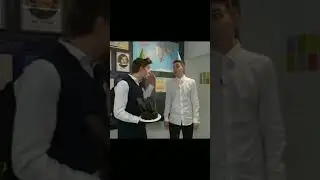Влад А4 и глент проносит телефон в школу 😜 подпишись 