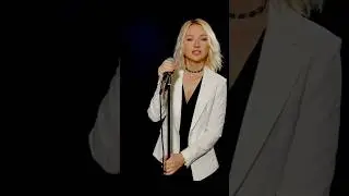 There’s the girl - 👱‍♀️ 
