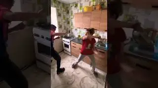 Жена 