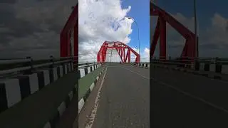 Cycling across the Rumpiang Bridge (Insta360 X4)