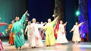 Якутский танец с салама,ансамбль 