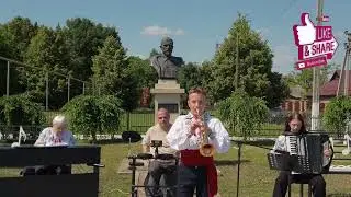 Iulian Tudorean🎺, acompaniat de prof. F.Moga,M.Lupașcu,I.Cebotari🎹 vă dorește o vacanță de neuitat)🤗