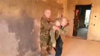 От угрозы ножом у горла.