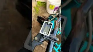 Качаем тормоза на новом скутере