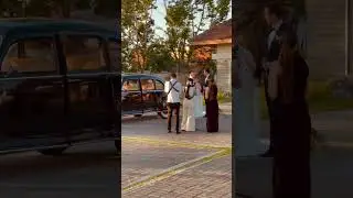 Wedding , love , classic car #classiccar #love #vintagestyle #weddingideas #blackcar