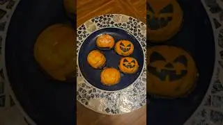 No Bake Pumpkin Cheesecake Bites 🎃 #foodshorts #chocolate #nobake #pumpkin #cheesecake