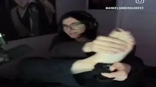 Streamer Feet Reveal