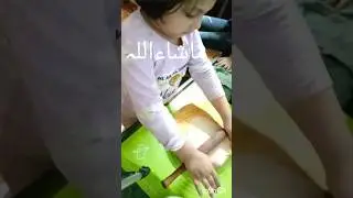 Maira👸making a 😍mutton🥩 keema 😋 with Sarah's👸special🤩 paratha😋 #youtubeshorts #dinner# sisters#chef