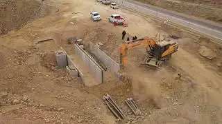 חפירות לתשתיות במכתש רמון