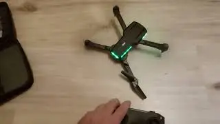 Pokazený dron, smrad zhoreniny, nefunkčná vrtuľka