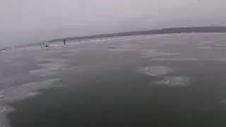 ЗИМНЯЯ РЫБАЛОЧКА Каток на  СТАРОМ  САЛТОВЕ ЗИМОЙ