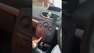 Renault clio hazard light sound
