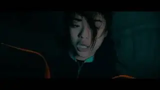 Girl Panics Underwater Remove Mask and Drown
