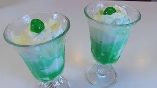 Betty's Creme de Menthe Parfaits by Rick  --  St. Patrick's Day