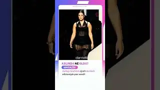 Büyük beden mankeni Ashley Graham siyah dantelli elbisesiyle poz verdi.