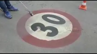 Application of PREMARK® thermoplastic road marking on old marking